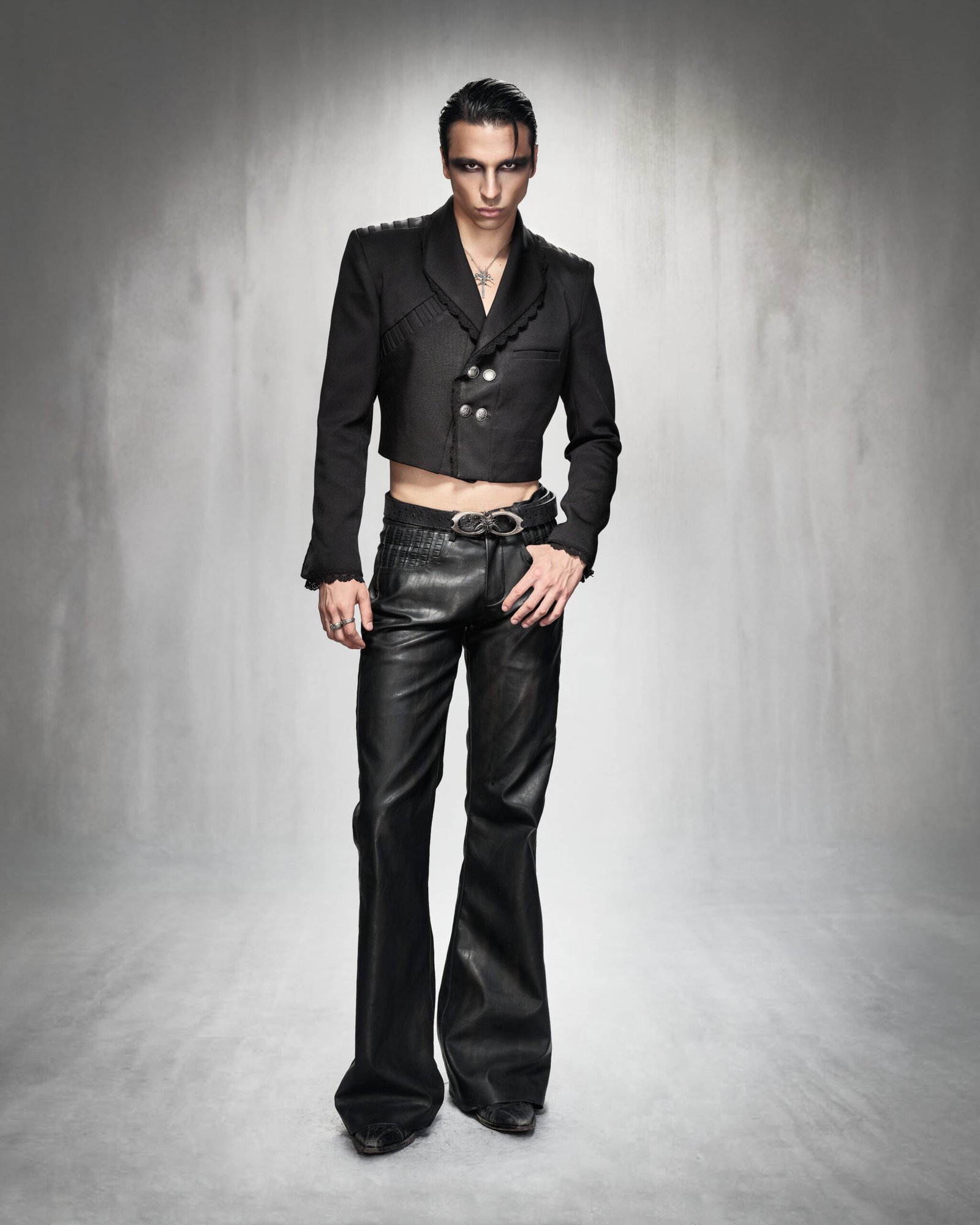 BLACKTHORN VEST